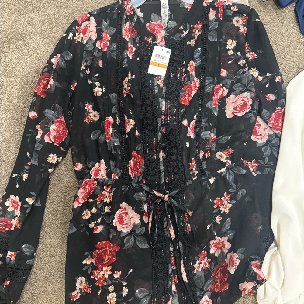 Perfect Work blouses!!!! - Picture 2 of 13